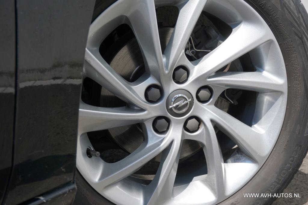 Opel Astra sports tourer 1.2 edition 2020