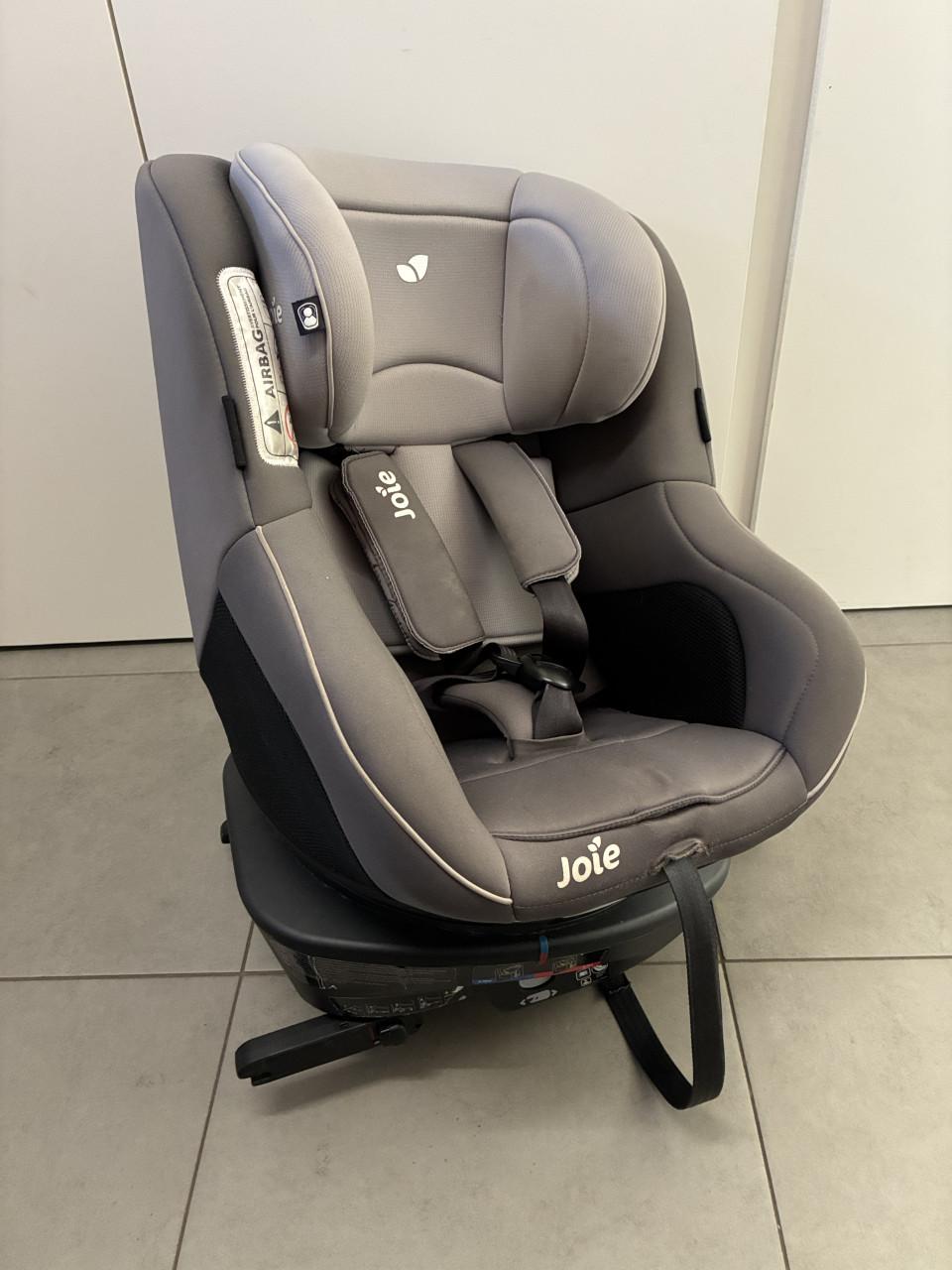 Autostoel Joie Spin 360 met Isofix