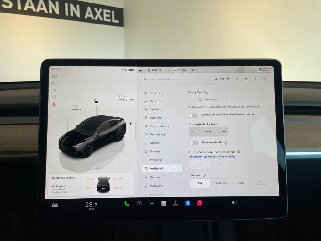 Tesla Model Y long range awd 75 kwh