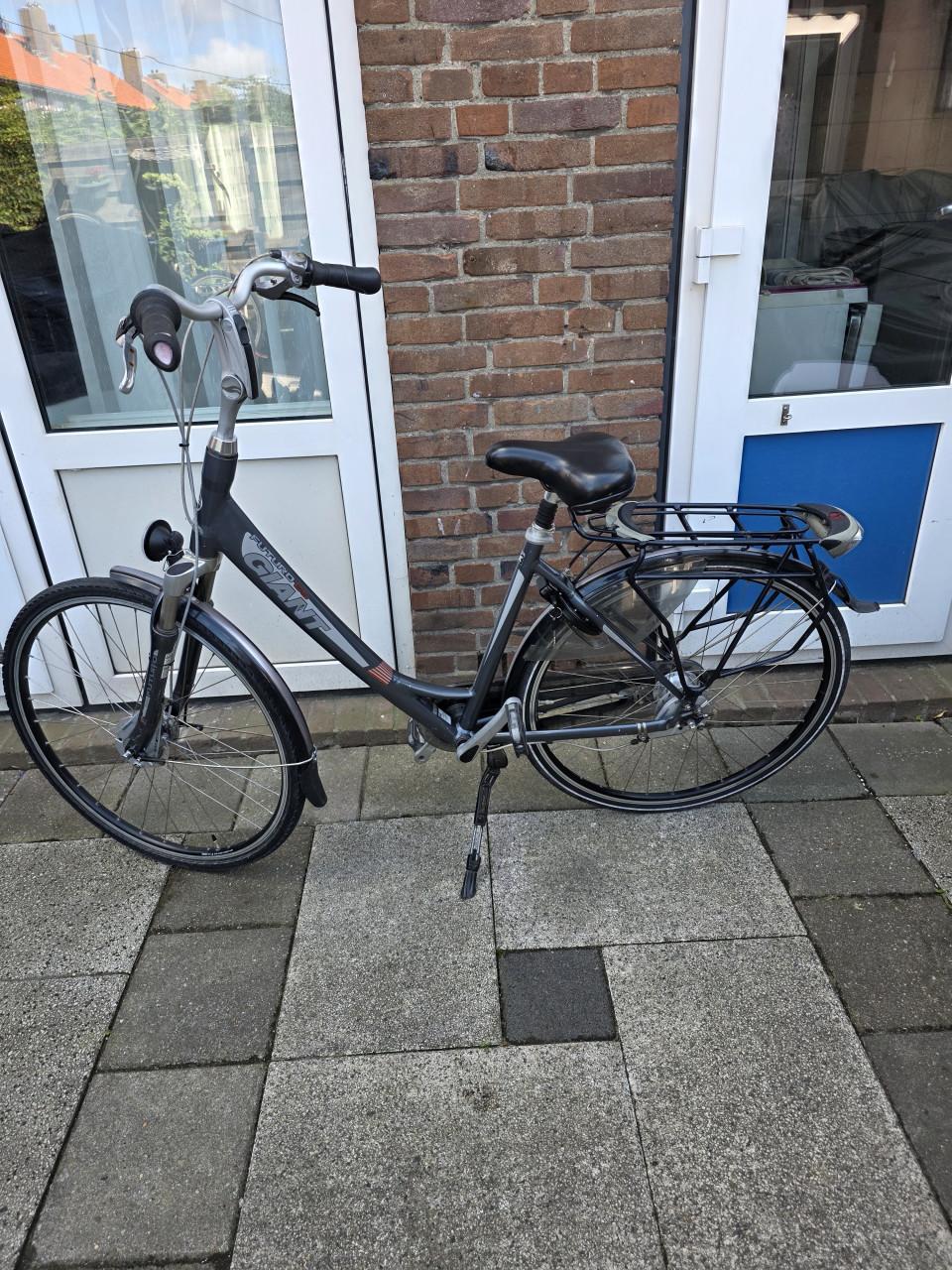 Dames fiets 28 inch-met 7 versnellingen-Fr.maat 51cm-Nieuw slot