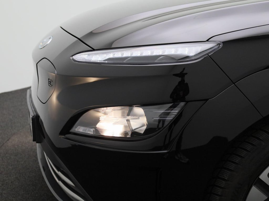 Hyundai Kona ev fashion 39 kwh