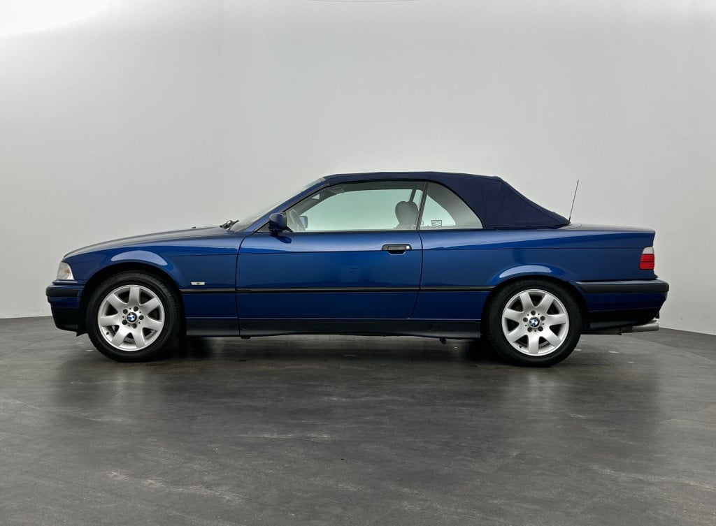 BMW 3-serie cabrio 318i executive