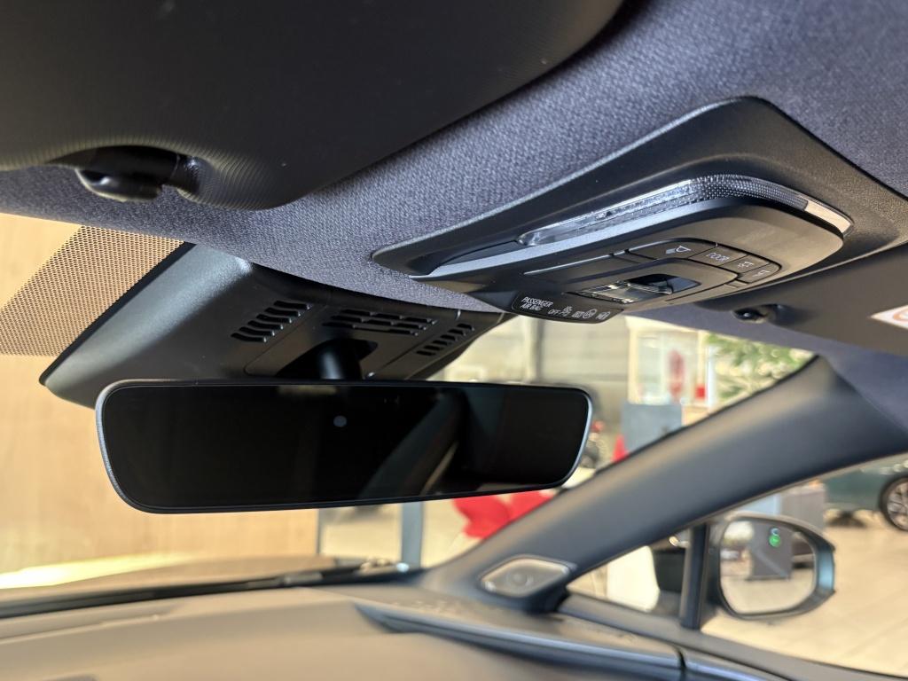 Toyota C-hr plug-in hybrid 220 black edition gr sport
