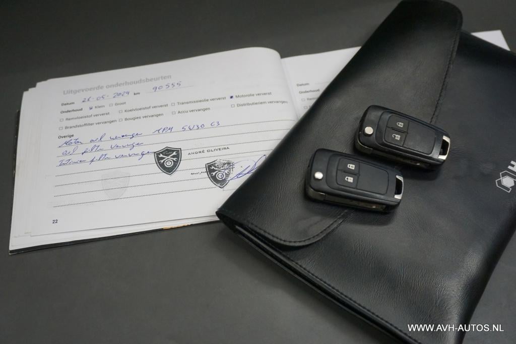 Opel Corsa 1.4 color edition