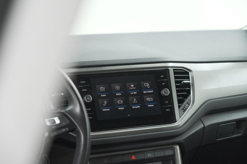 Volkswagen T-roc 1.0 tsi style business 116pk | trekhaak | adaptieve cruise