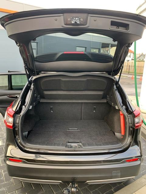 TE KOOP Z.G.A.N ZÉÉR MOOIE NISSAN QASHQAI 1.3 DIG-T, BUSINES EDITION 160 PK