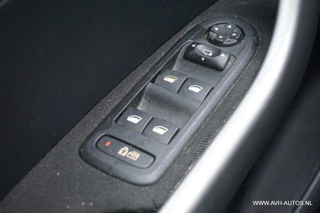 Peugeot 308 1.6 vti millesim 200