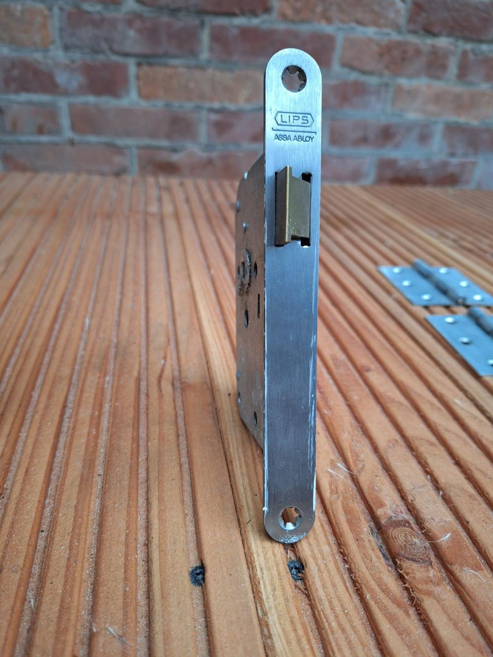 Loopslot - LIPS ASSA ABLOY