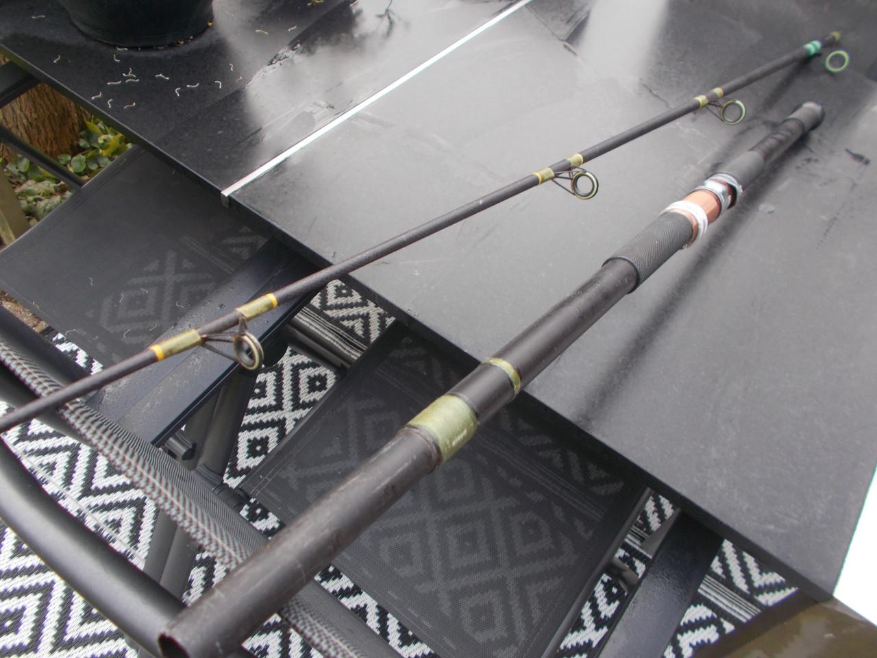 Tweedelige UP TIDE boothengel, lengte 240 cm  w.g. 250 gram