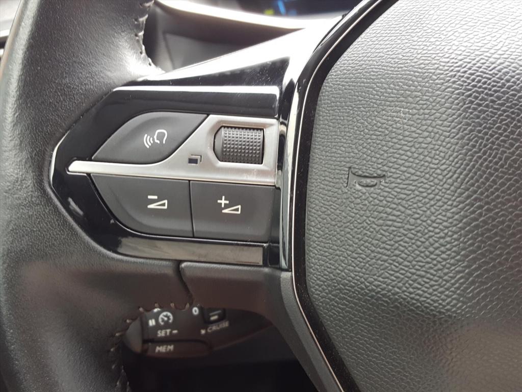 Peugeot 208 allure 1.2 pt-130pk automaat (eat8) navigatie | cruise & climat