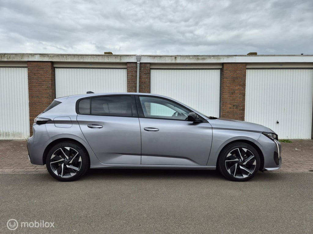 Peugeot 308 1.2 puretech allure / btw auto / automaat / led / acc / achteru