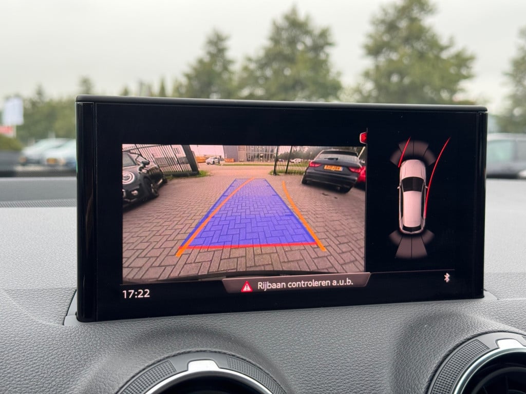 Audi Q2 35 tfsi matrix led * camera * stoelverwarming * acc * keyless