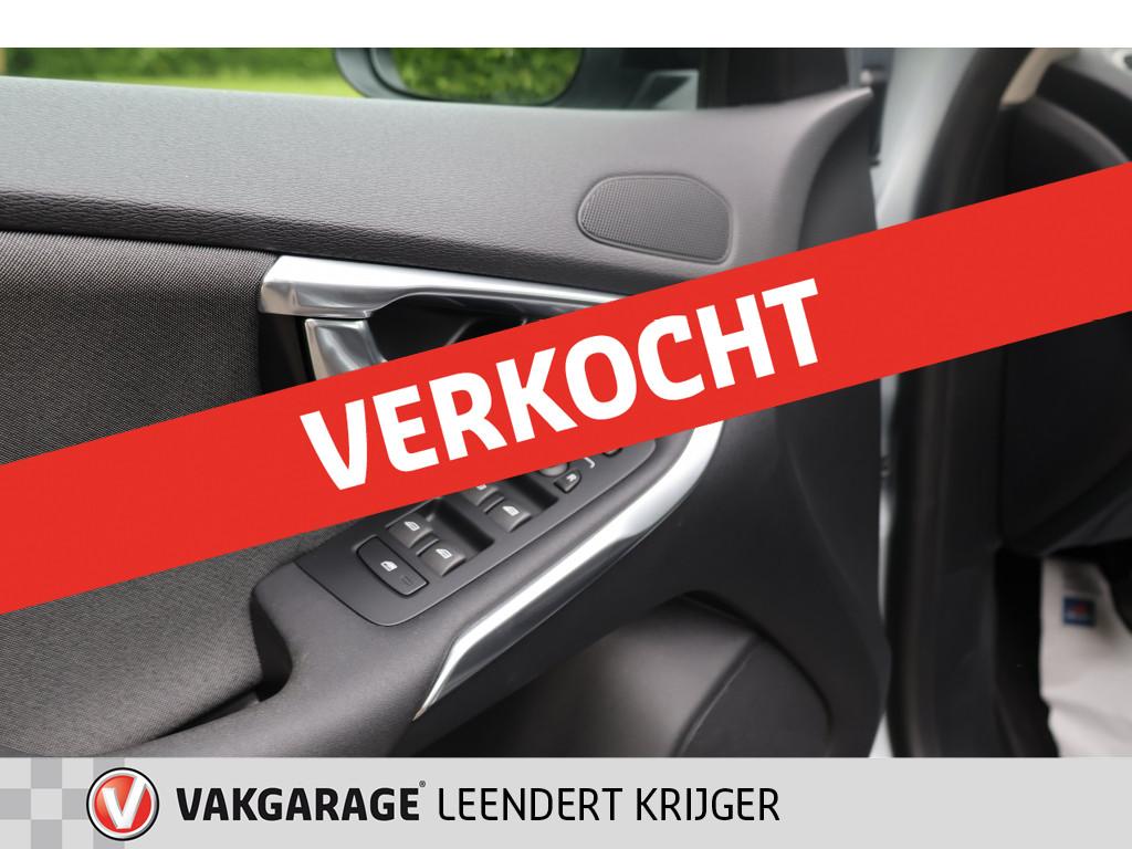 Volvo V40 cross country 2.0 t3 momentum|trekhaak|volledig rijklaar|12 maand