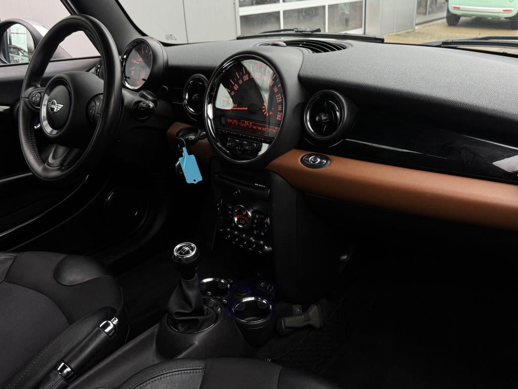 Mini One Cabrio mini 1.6 chili * cruise control * stoelverwarming * pdc * n