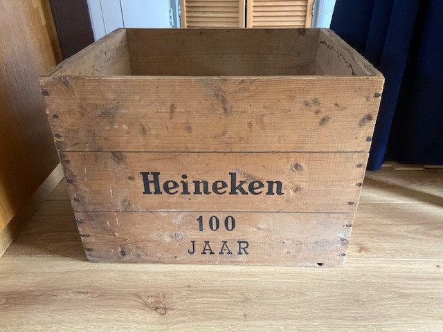 Verzameling Heineken spullen
