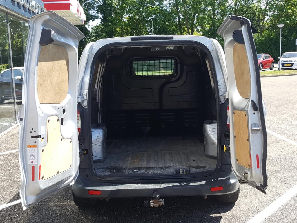 Ford Transit Courier gb trend 1.5 tdci duratorq 75pk s&s euro6 airco | trek
