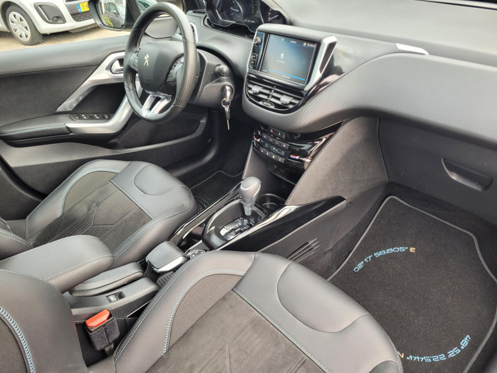 Peugeot 2008 1.2 puretech allure crossway treekhak alcantara leer / navigat