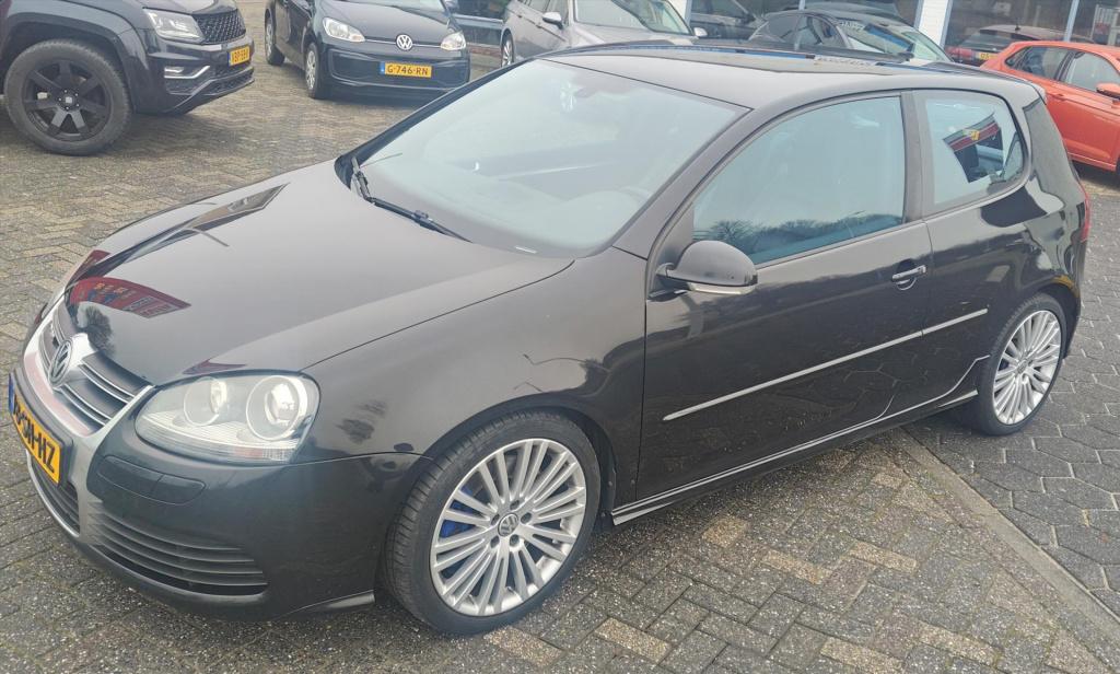 Volkswagen Golf 3.2 v6 184kw r32 3d 4m aut