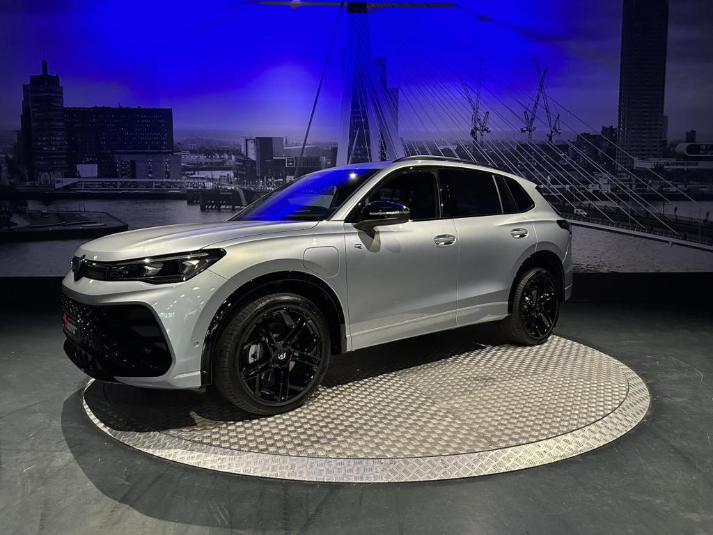 Volkswagen Tiguan 1.5 ehybrid r-line edition *leder*memory*blackstyle*trekh