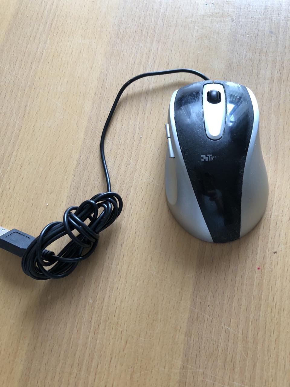 Te koop computermuis.(z.g.a.n.).