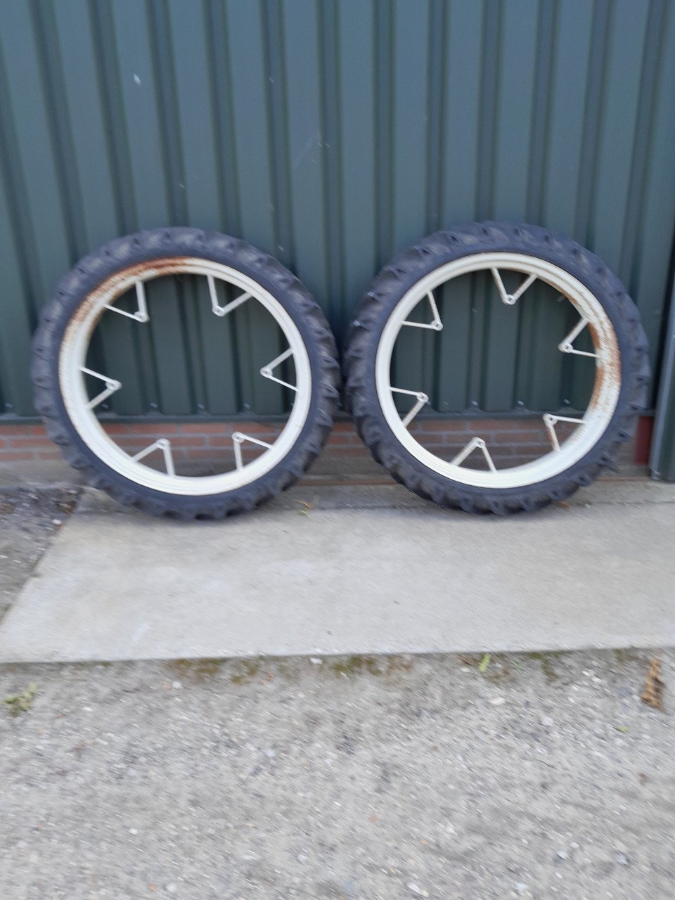 Set smalle banden
