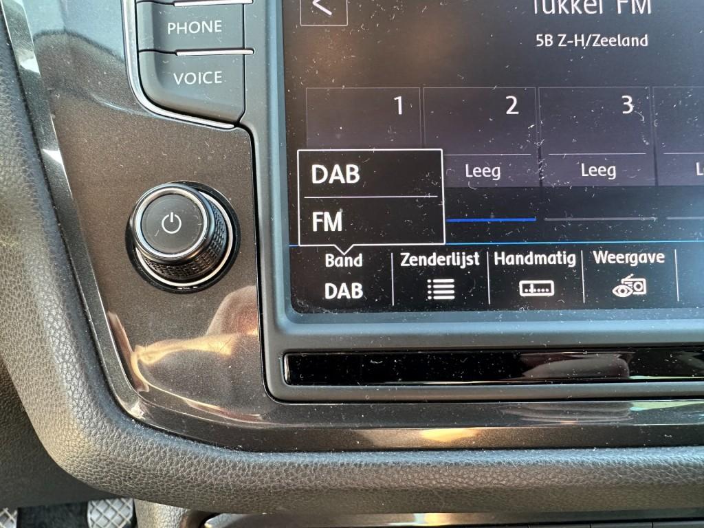 Volkswagen Tiguan 1.4 tsi 150pk act comfortline trekhaak 1800kg pdc dab+ na