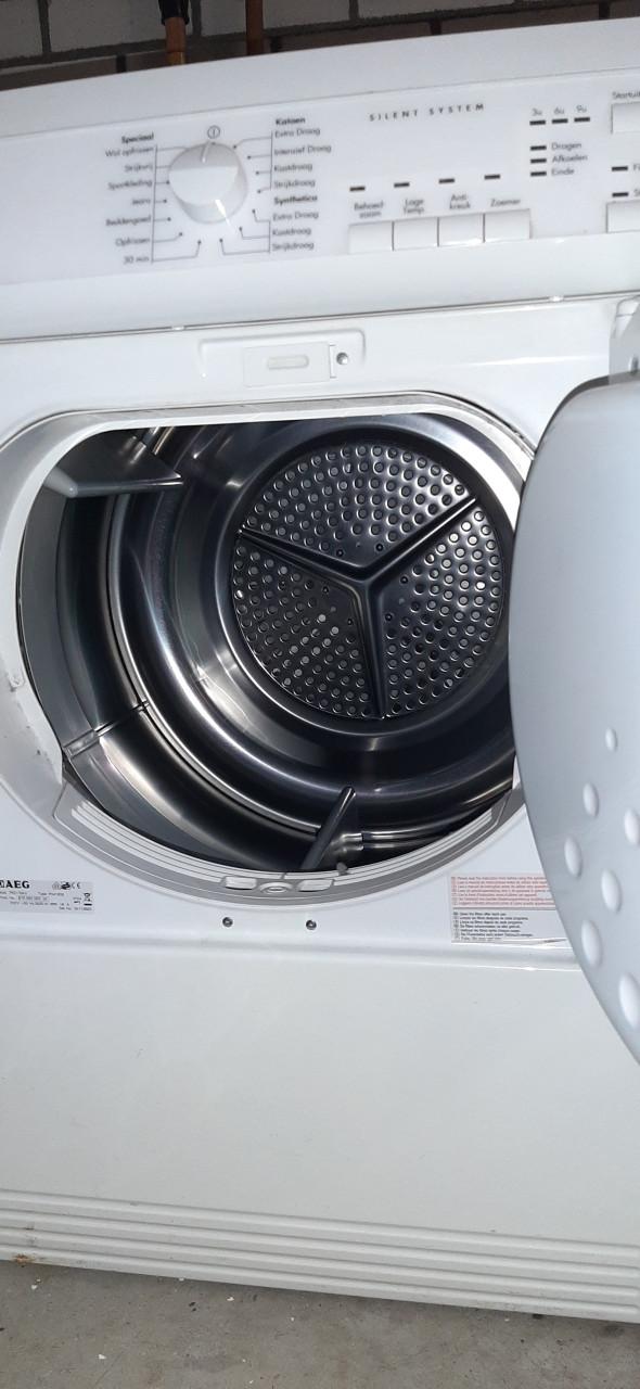 AEG wasdroger type T651170AV