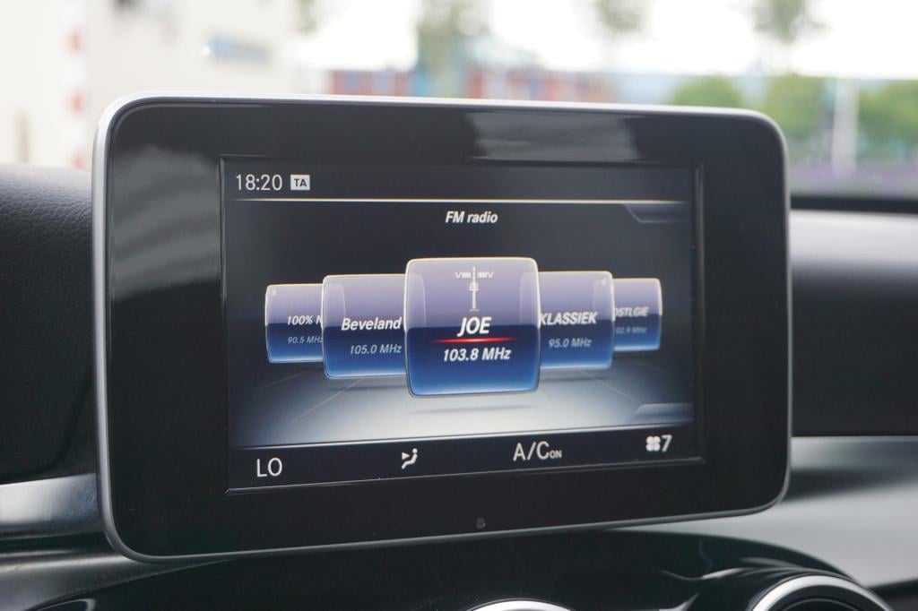Mercedes-Benz C-Klasse 180 ambition amg line climate / navi / cruise / pdc 
