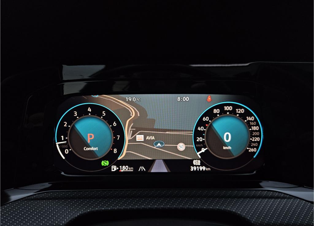 Volkswagen Golf variant 1.5 etsi r-line business+ | pano | elek. trekhaak |