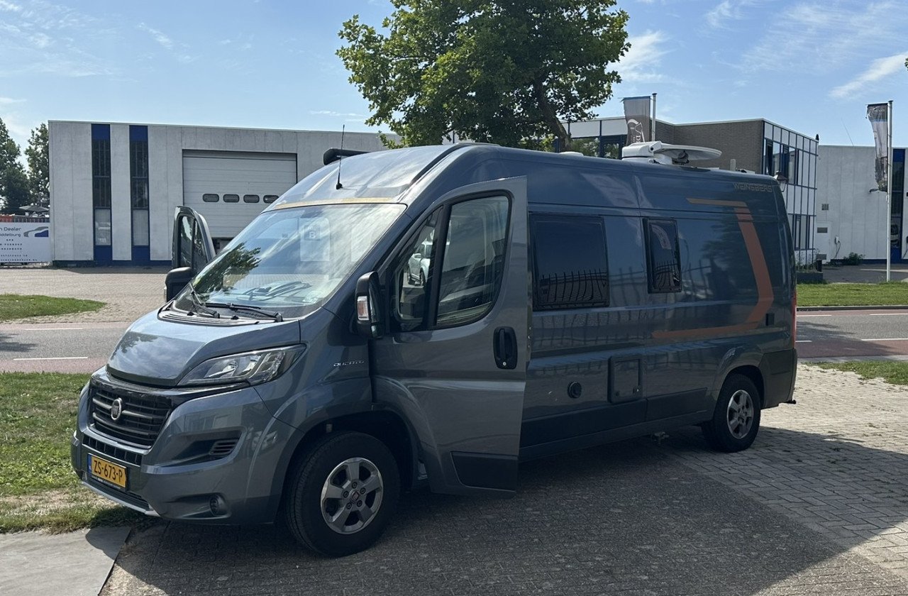 Weinsberg Cara R47 Automaat – Buscamper met lengtebedden | Slechts 55.550km