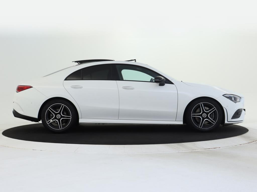 Mercedes-Benz Cla 200 business solution amg | panoramadak | trekhaak | amg-