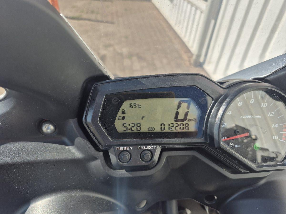 Yamaha Fazer FZ6-S uit 2010, sportieve toermotor met weinig Km