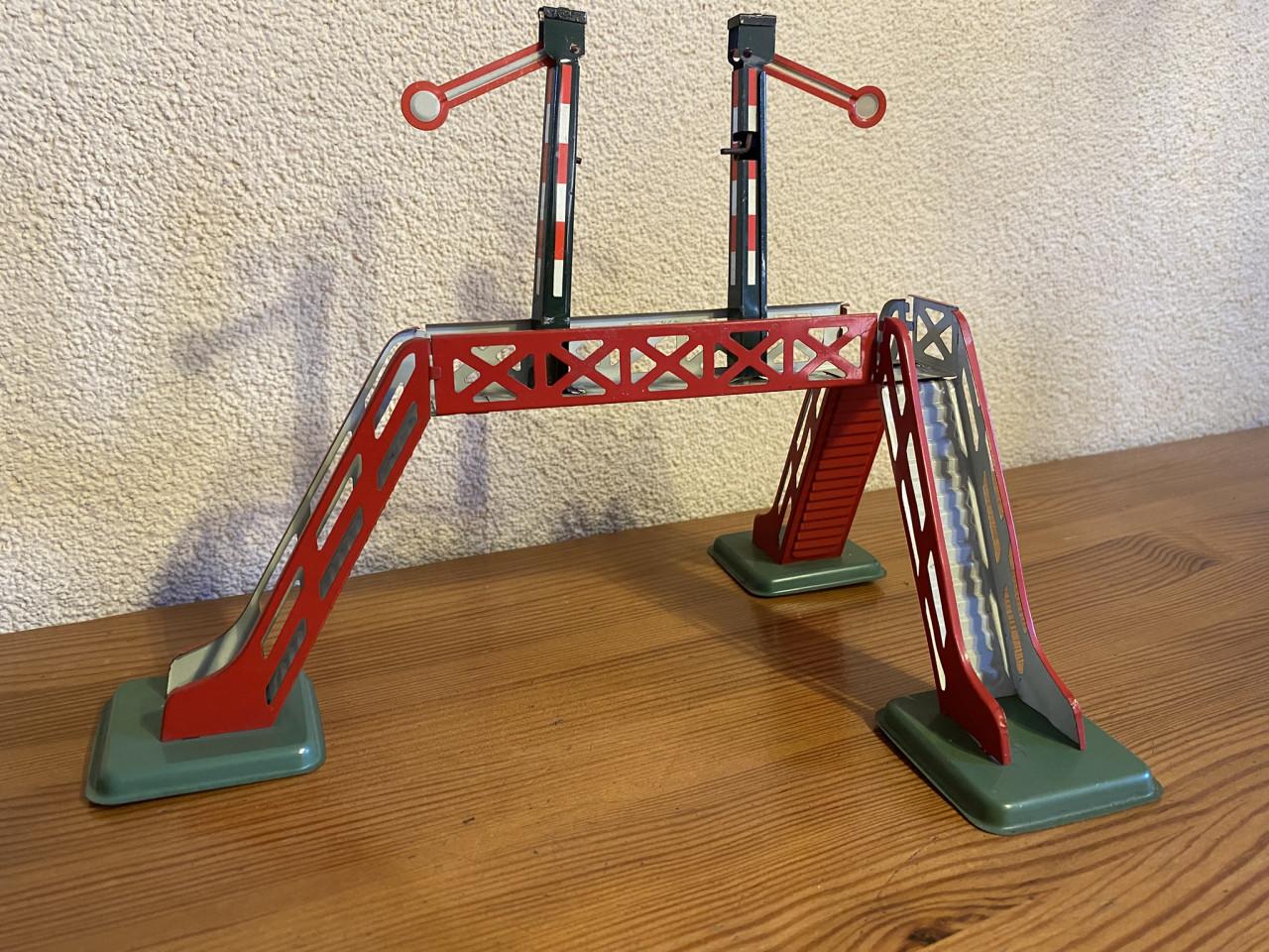 4 stuks blikken toebehoren voor bij modeltreinen