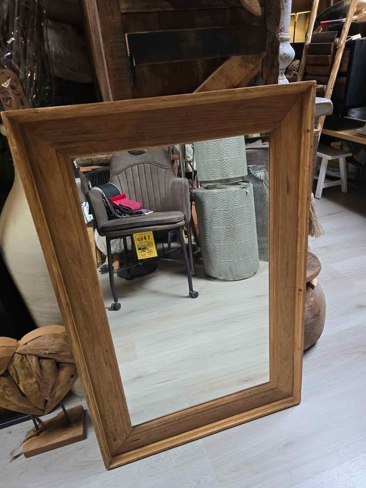 OOK VOOR EEN SPIEGEL KIJKT U BIJ 3Z FACTORY ARNEMUIDEN