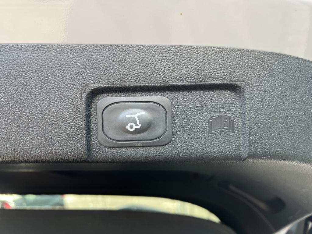 Ford Puma 1.0i ecoboost hybrid 155pk automaat st-line x , 19 inch , adaptiv