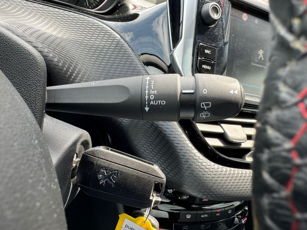 Peugeot 2008 1.2 puretech allure