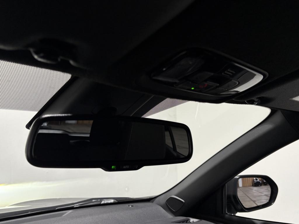 Toyota Yaris Cross 1.5 hybrid first edition | bsm | stoelverwarming | camer