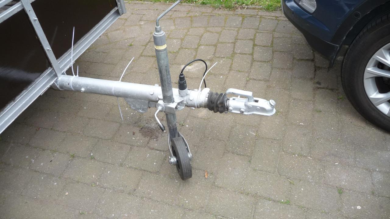 TE KOOP ONGEREMDE TANDEMASSER AANHANGER