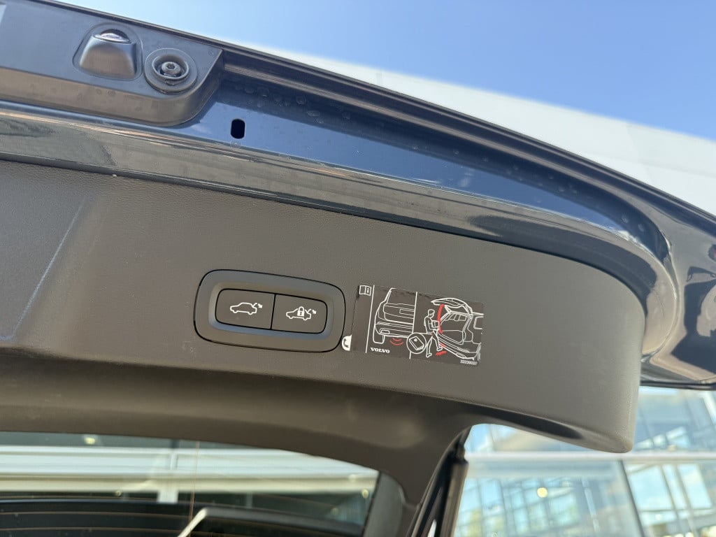 Volvo XC40 t5 262pk recharge inscription| panodak| adap.cruise| 360camera|