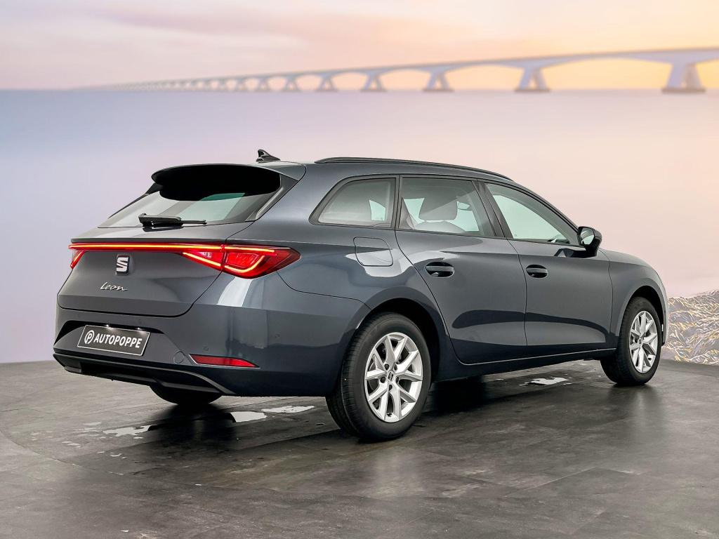 Seat Leon sportstourer style business intense 1.5 etsi 85 kw / 115 pk sta