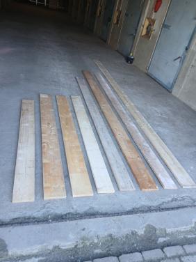 27 meter aan houten planken, steigerplanken.