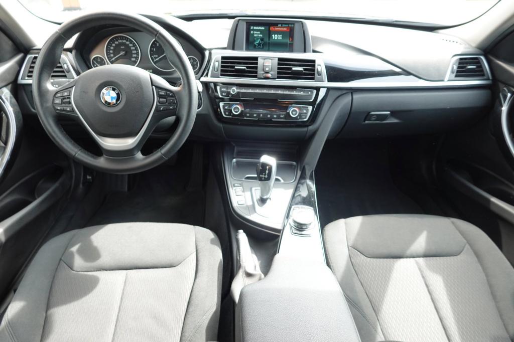 BMW 3-serie 320i executive