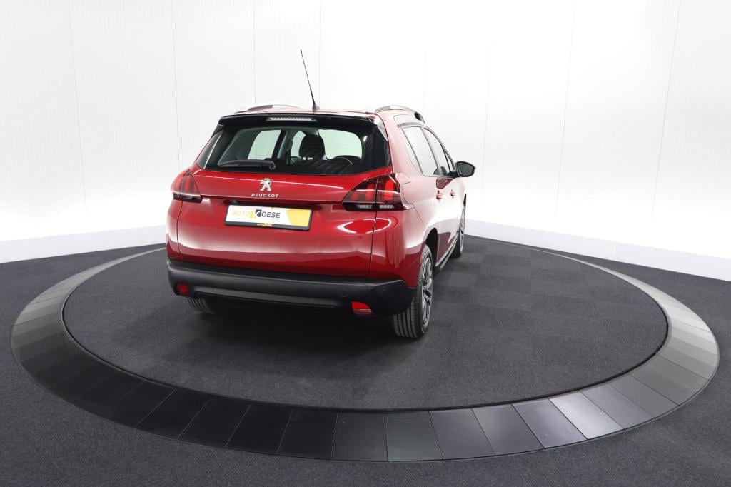 Peugeot 2008 puretech 110 eat6 active | camera | apple carplay | parkeersen