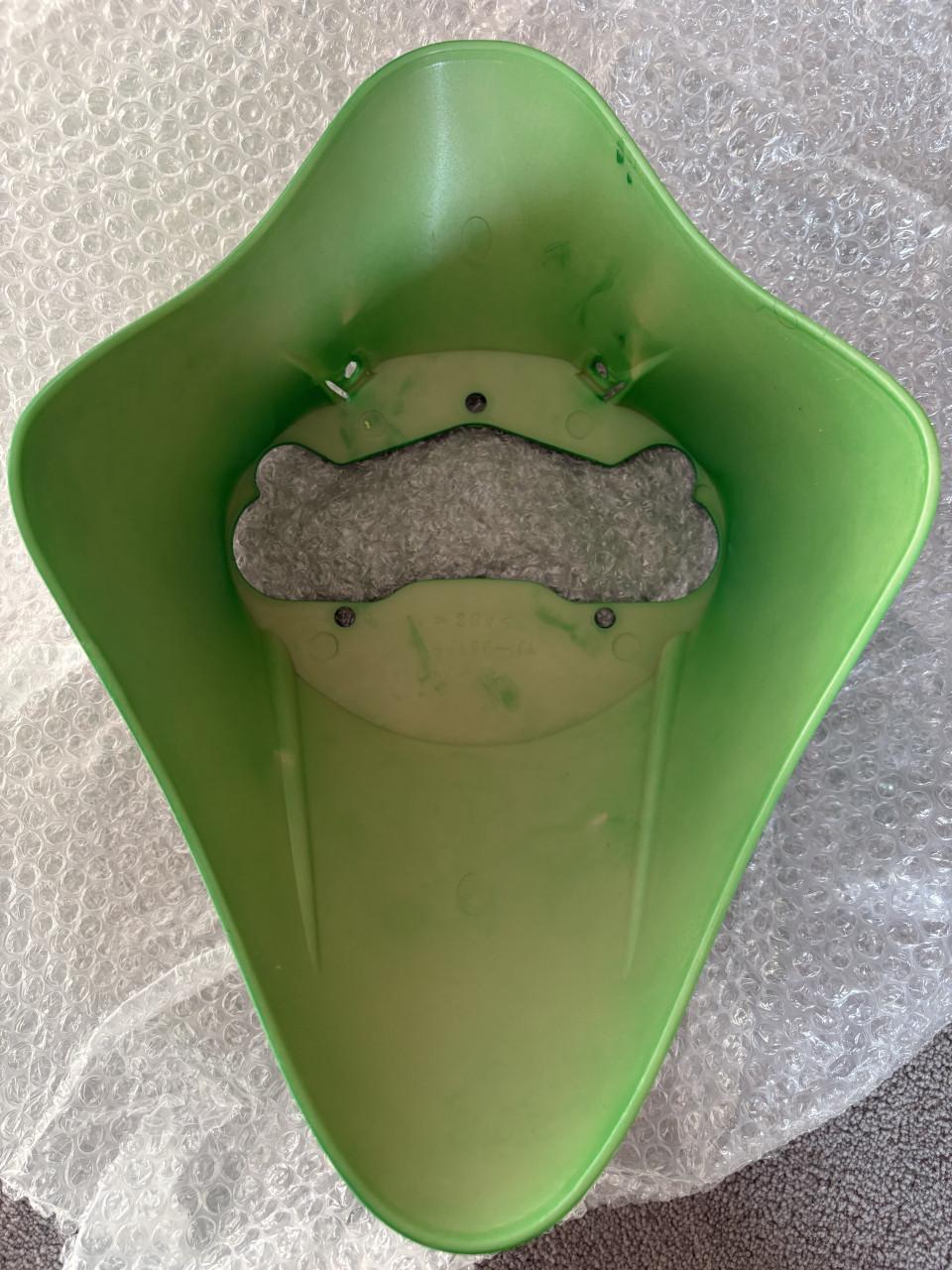 NIEUW Piaggio Zip voorspatbord Porsche Python Green