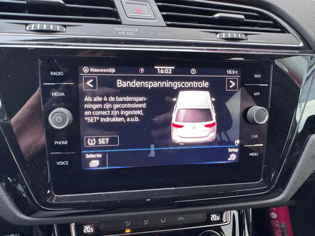 Volkswagen Touran 1.5 tsi highline