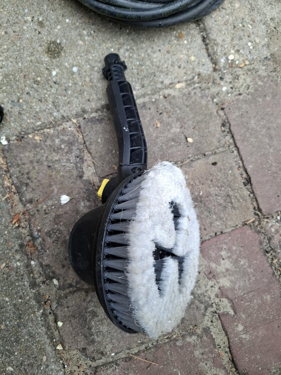 Kärcher hogedrukreiniger met terrasreiniger en diverse accessoires