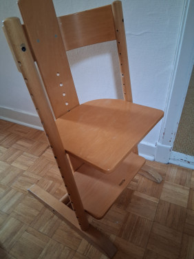 Houten kinderstoel Moizi