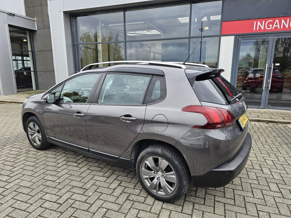 Peugeot 2008 1.2 puretech blue lion