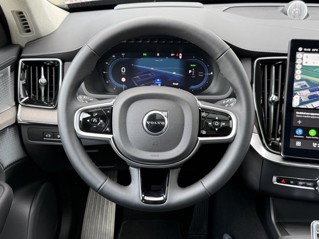 Volvo XC90 t8 455pk recharge ultra dark| full options black edition| trekha