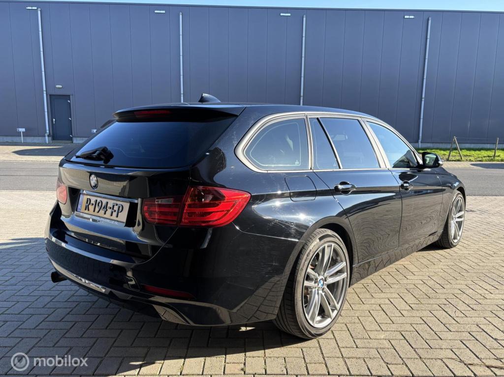 BMW 3-serie touring 316i executive sport apple carplay